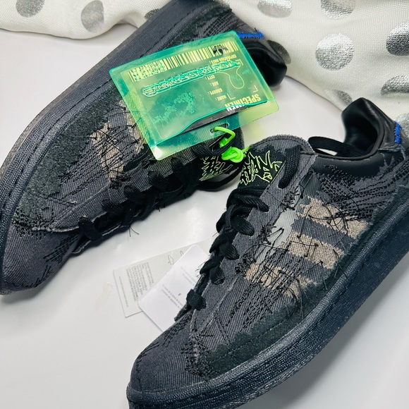 Adidas - Picture 8 of 12